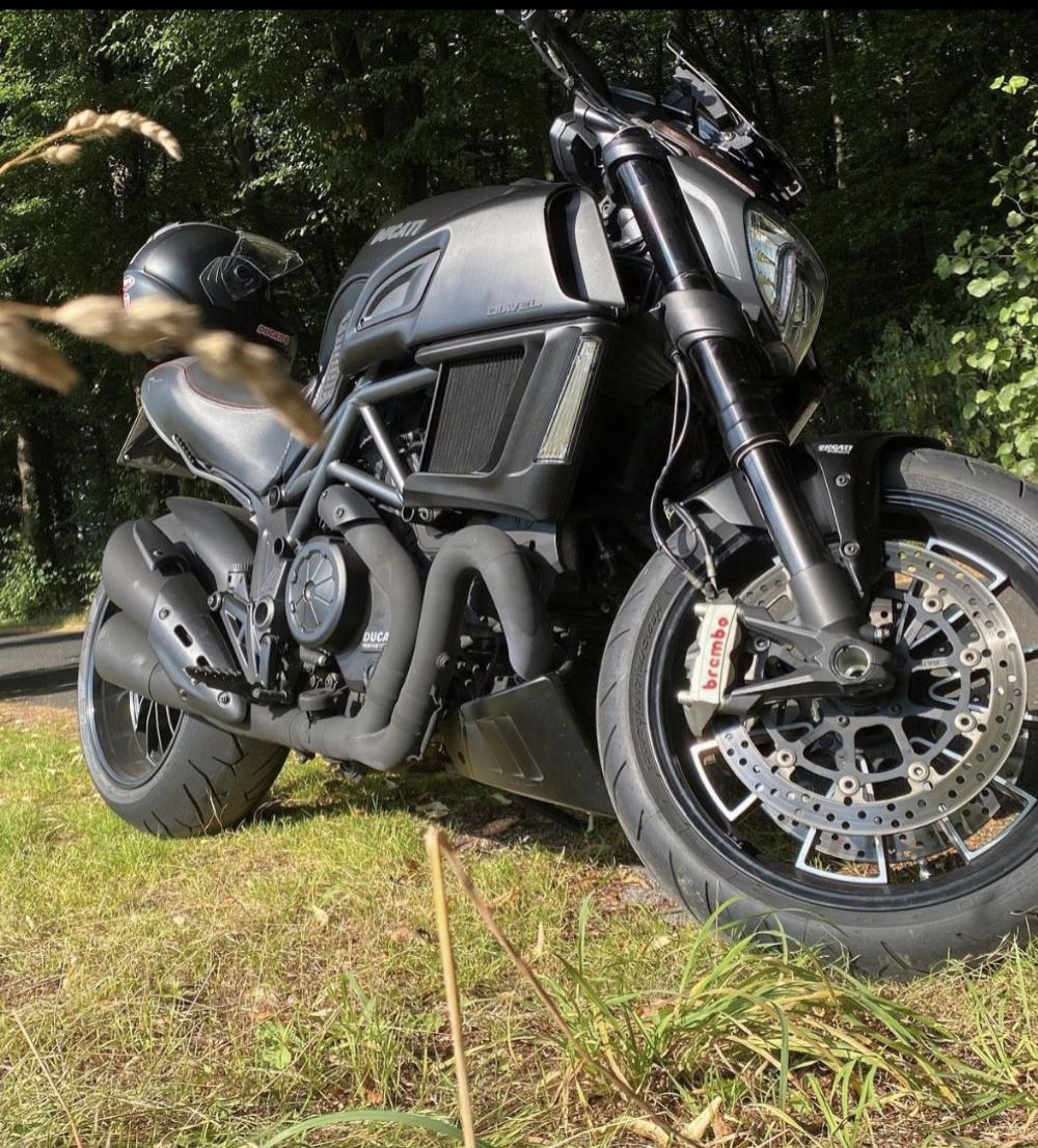 Motorrad verkaufen Ducati Diavel dark stealth Ankauf